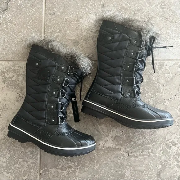 Sorel Faux Fur Lined Waterproof Boots, Black, Stone Size US 5, EU 36 New in Box