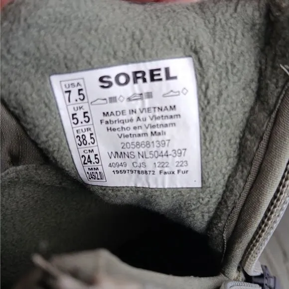 Sorel Kinetic Impact Women's SZ 7.5 Puffy Zip Waterproof Boots Stone Green Black