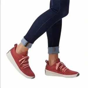 Sorel Out N About Plus Dusty Crimson Lace Up Sneakers Size 9