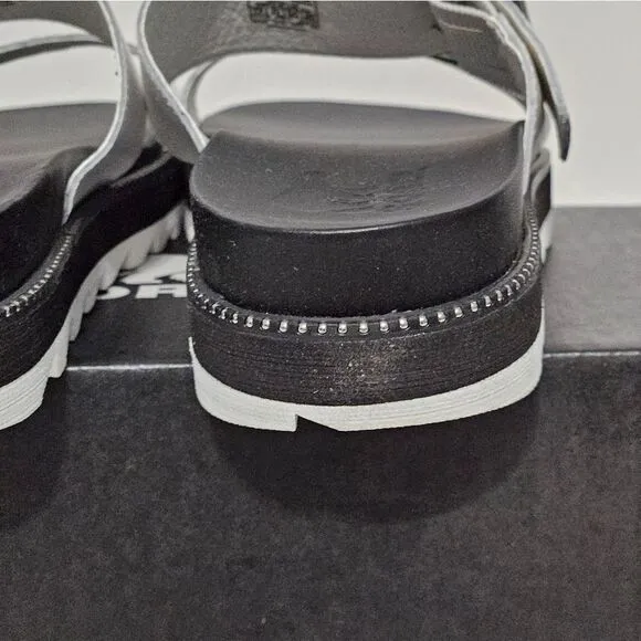 Sorel Roaming Slides in sea salt color. NIB-Size 7.5