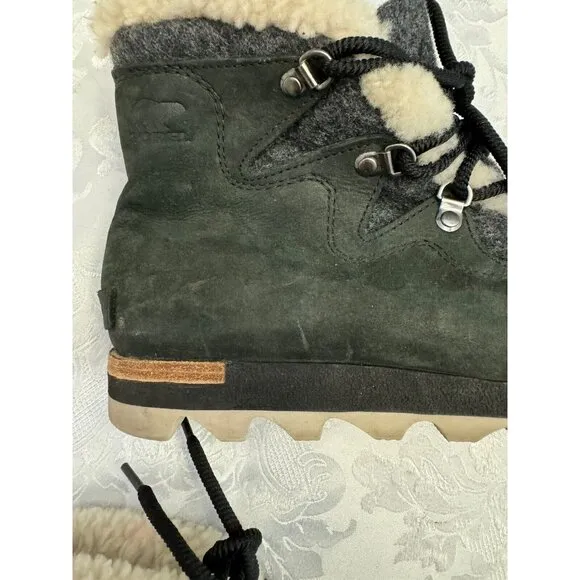 Sorel Size‎ 9 Sneakchic Alpine Holiday Shearling Waterproof Cold Weather Boots