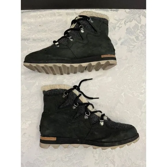 Sorel Size‎ 9 Sneakchic Alpine Holiday Shearling Waterproof Cold Weather Boots