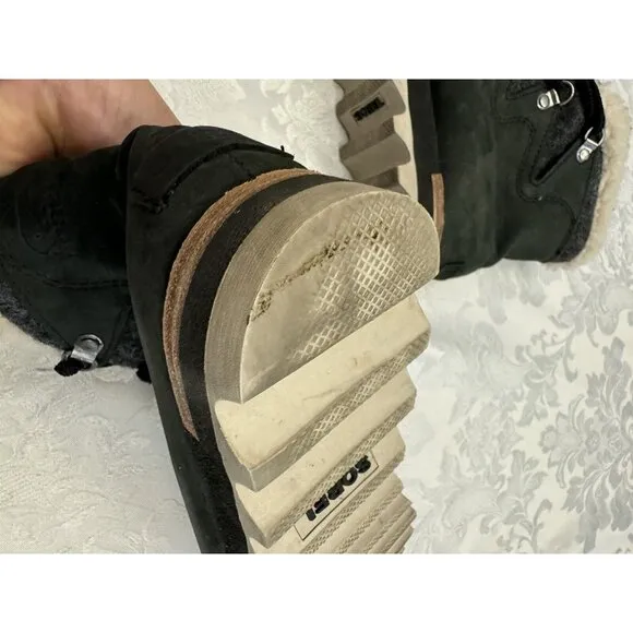 Sorel Size‎ 9 Sneakchic Alpine Holiday Shearling Waterproof Cold Weather Boots