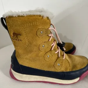 Sorel Tan and Pink Boots with Faux Fur Lining