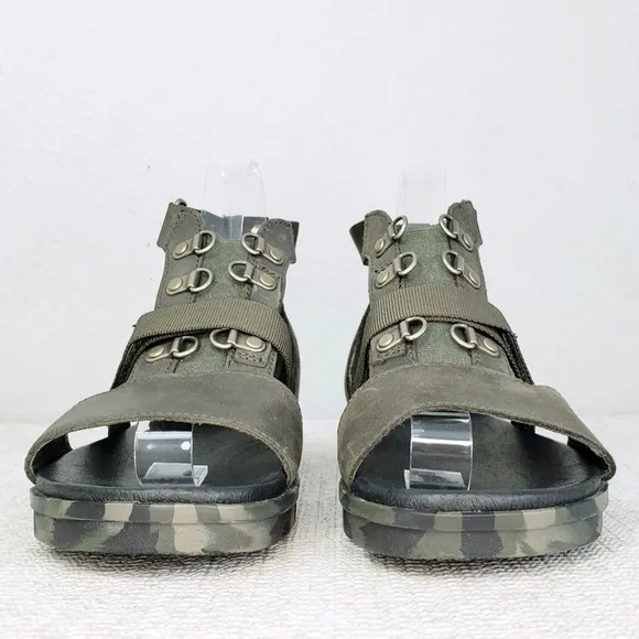 SOREL Torpeda Carly Camo Gladiator Sandals US 8
