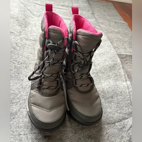 Sorel Witney II Gray and Pink Winter Boots Size 2 NWOT