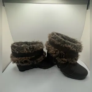 SOREL Women”s Joan of Artic Wedge Heel Ankle Boots Brown Leather Faux Fur Size 8