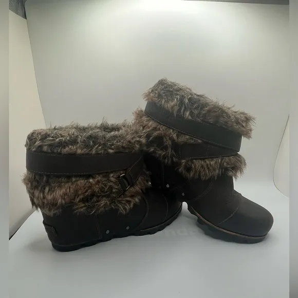 SOREL Women”s Joan of Artic Wedge Heel Ankle Boots Brown Leather Faux Fur Size 8