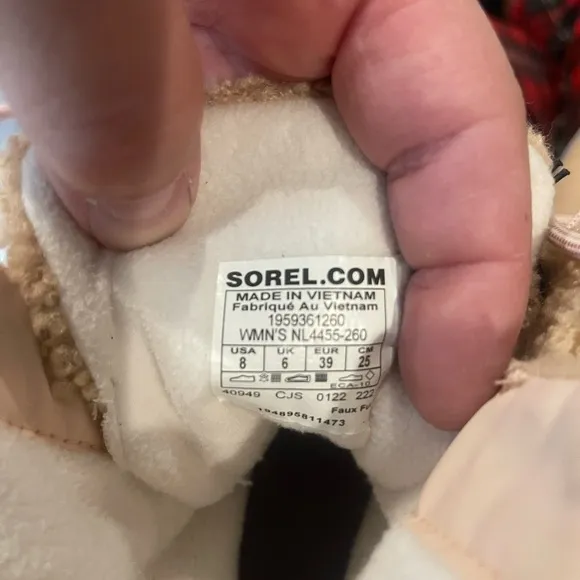 Sorel Women's Lace Up Boots in Tan and Cream