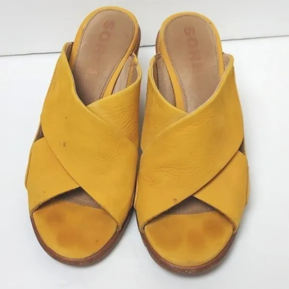 Sorel Women's Nadia Mule Leather Sandal Golden Yellow Size 7.5