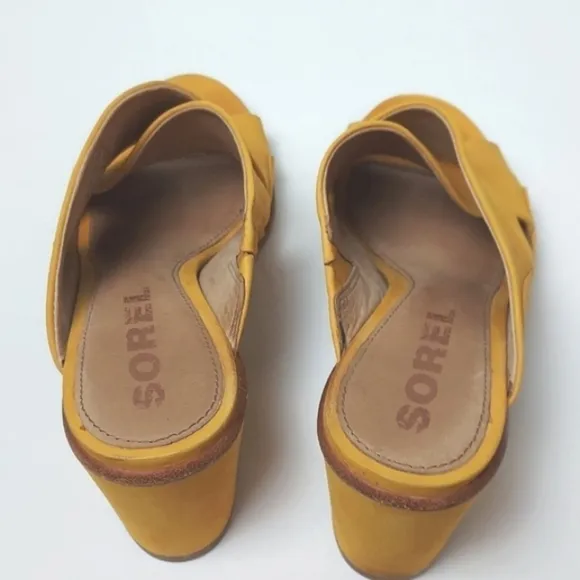 Sorel Women's Nadia Mule Leather Sandal Golden Yellow Size 7.5