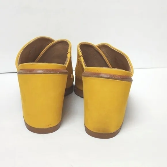 Sorel Women's Nadia Mule Leather Sandal Golden Yellow Size 7.5