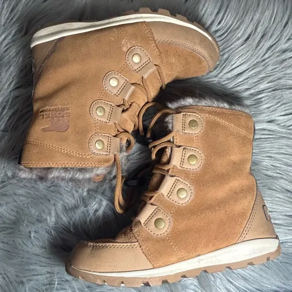 SOREL YOUTH WHITNEY SUEDE ELK / NATURAL WATERPROOF BOOTS Size 1