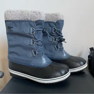 SOREL Youth Yoot Pac Nylon Boots new