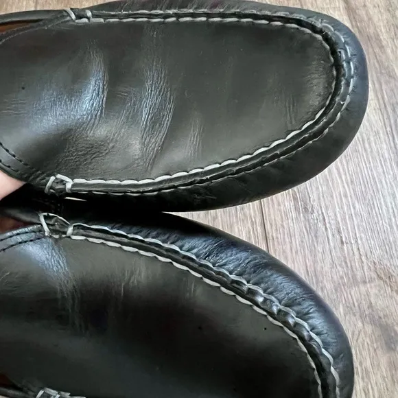 Sperry Black Leather Slip-On Loafers with Contrast Stitching 9.5