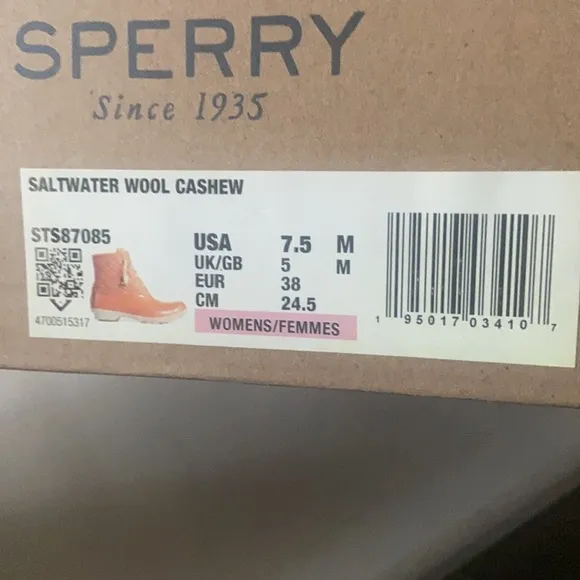 Sperry Cashew color saltwater boots