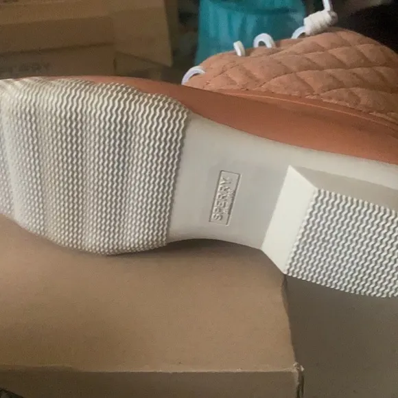 Sperry Cashew color saltwater boots