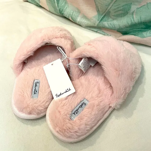 Splendid Pink Slippers Faux Fur Crisscross Slides