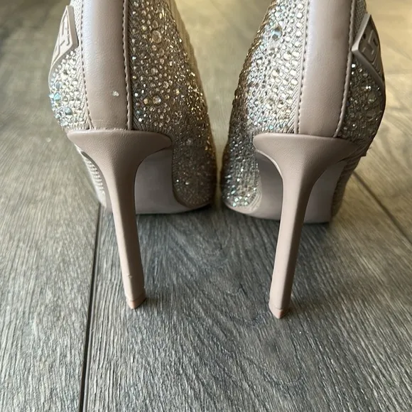 Steve Madden heeled booties size 6 tan colored rhinestone ankle belt