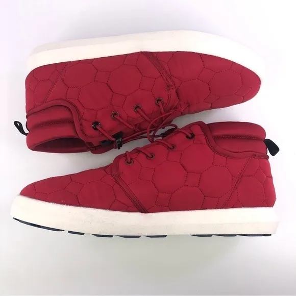 Sun Stone Fin Quilted Lace-Up Puffer Mens Boots, Size 10.5M