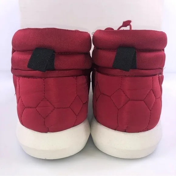 Sun Stone Fin Quilted Lace-Up Puffer Mens Boots, Size 10.5M