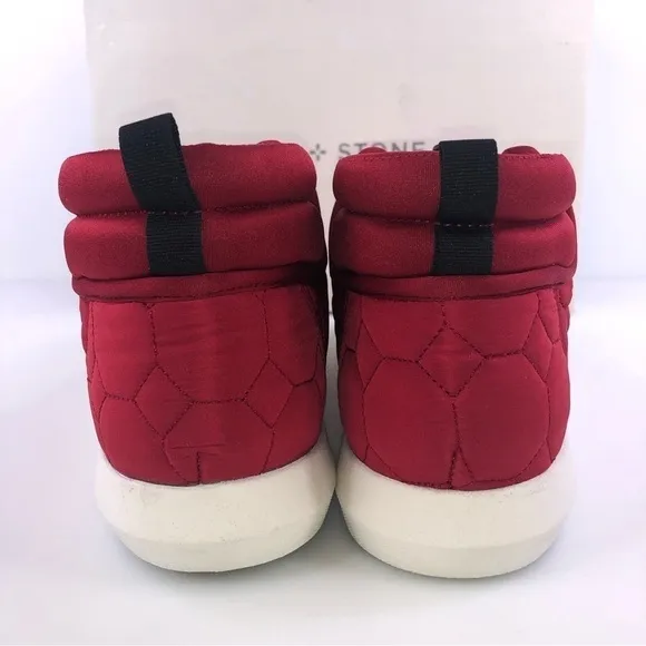Sun Stone Fin Quilted Lace-Up Puffer Mens Boots, Size 10M