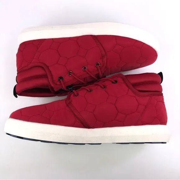 Sun Stone Fin Quilted Lace-Up Puffer Mens Boots, Size 8.5
