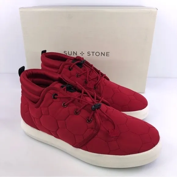 Sun Stone Fin Quilted Lace-Up Puffer Mens Boots, Size 8.5