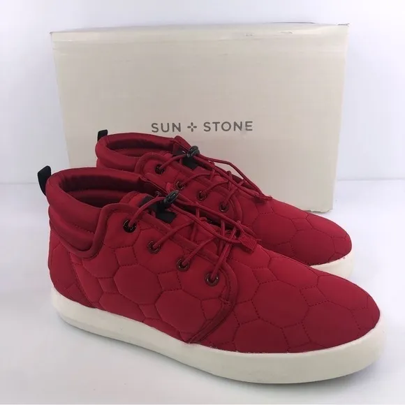 Sun Stone Fin Quilted Lace-Up Puffer Mens Boots, Size 9M