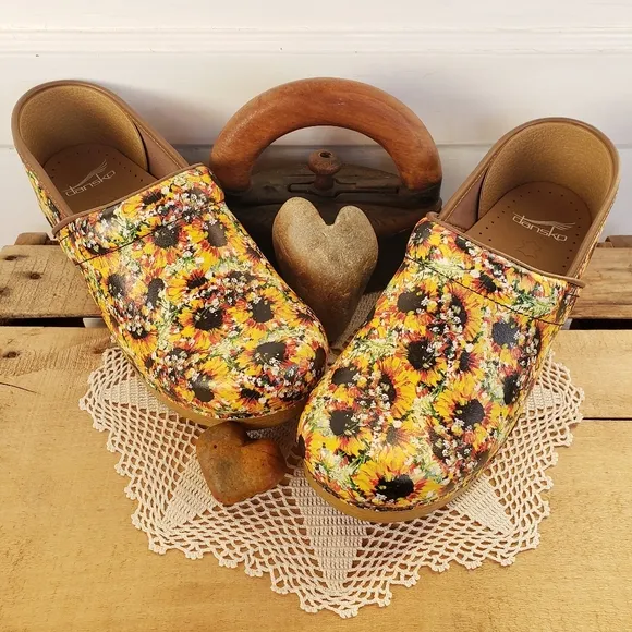 Sunflower Dansko Pro Honey Clogs Handpainted Floral Motif Boho Cottage 7.5-8