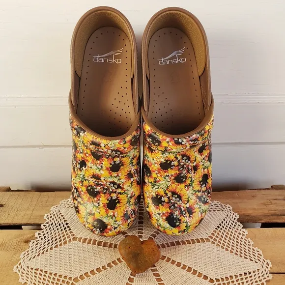 Sunflower Dansko Pro Honey Clogs Handpainted Floral Motif Boho Cottage 7.5-8