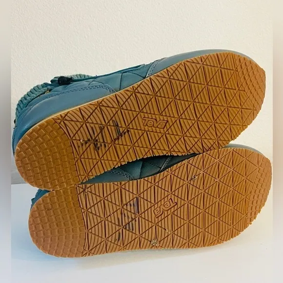 Teva Ember Mid Quilted Sneaker Mens Boots Sage Brush Green Size 9