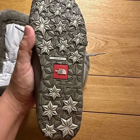 The North face icepick quilted boots white down 6.5