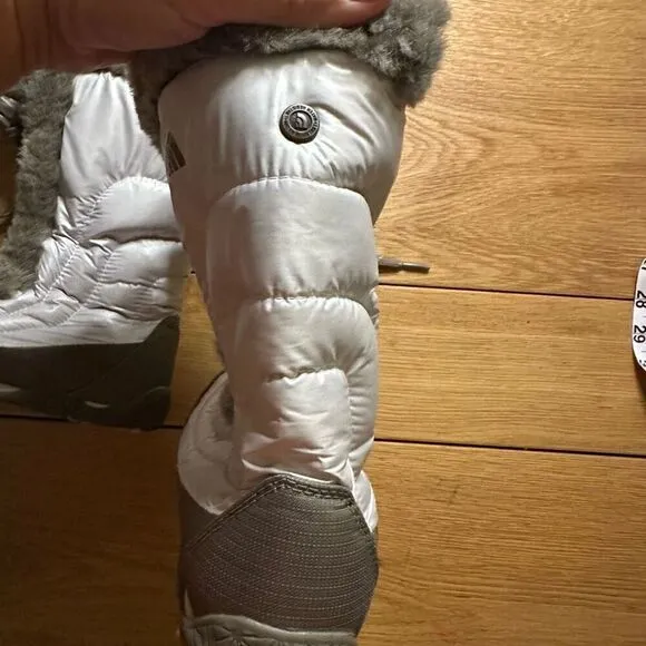 The North face icepick quilted boots white down 6.5