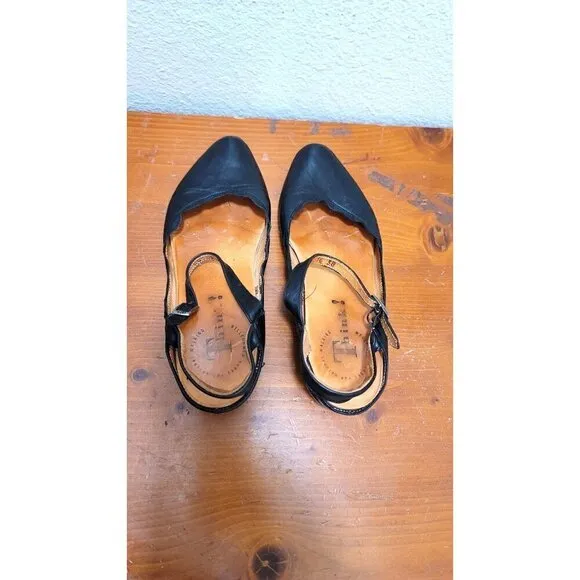 Think Women's Black Leather T-Strap Flats By Think! Size 38 EU