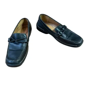 Timberland Black Leather Loafers with Decorative Strap and Rounded Toe