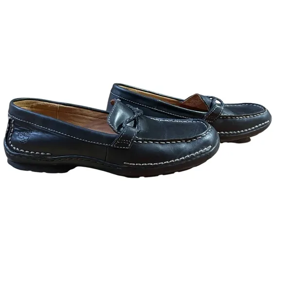 Timberland Black Leather Loafers with Decorative Strap and Rounded Toe
