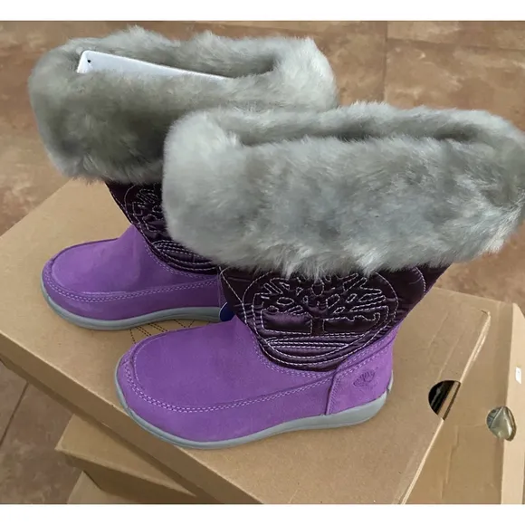 Timberland Hollyberry Pull on Purple Suede Boots  Size 7 Toddler