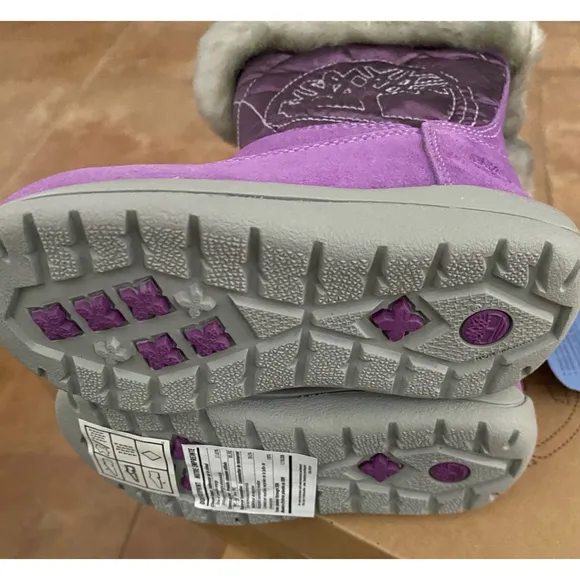 Timberland Hollyberry Pull on Purple Suede Boots  Size 7 Toddler