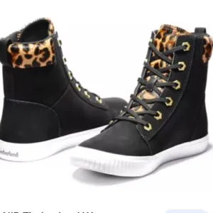 Timberland skyla sz 7.5 lace up fashion boots sneakers