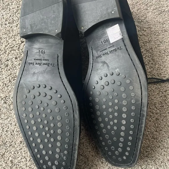 To Boot New York suede men’s shoe size 10.5.