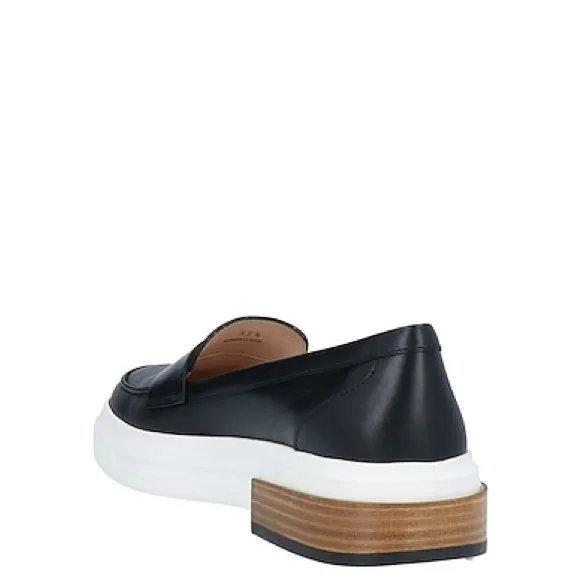 Tods Women’s Black Leather Loafers 39