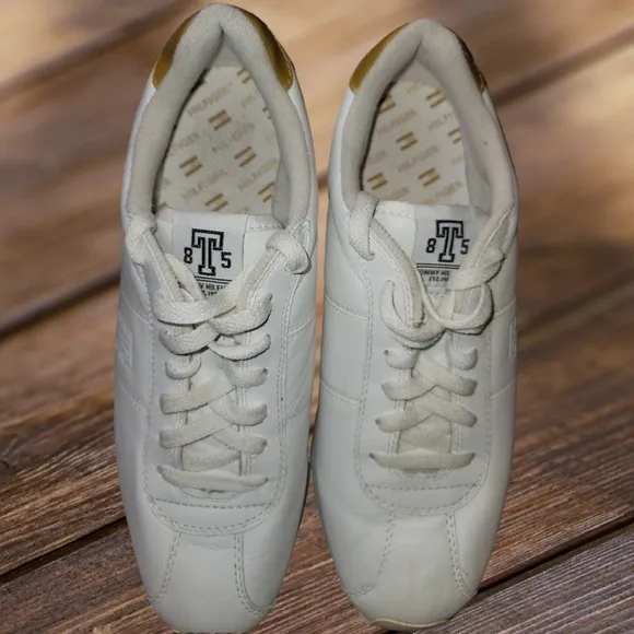 Tommy Hilfiger Logo Vintage 90s mens Size 9 White Leather Lace-up Shoes Sneakers