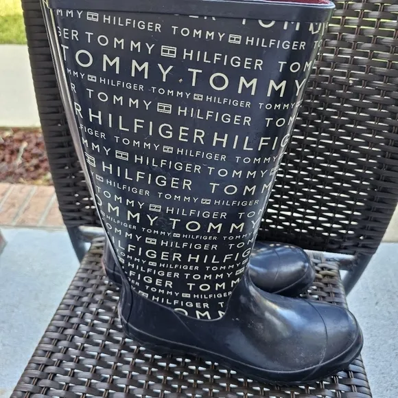 TOMMY HILFIGER RUBBER RAIN ALL WEATHER BOOTS SIZE 11