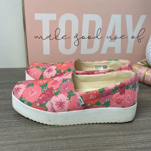 TOMS Alpargata Pink Poppy Print Shoe size 6.5