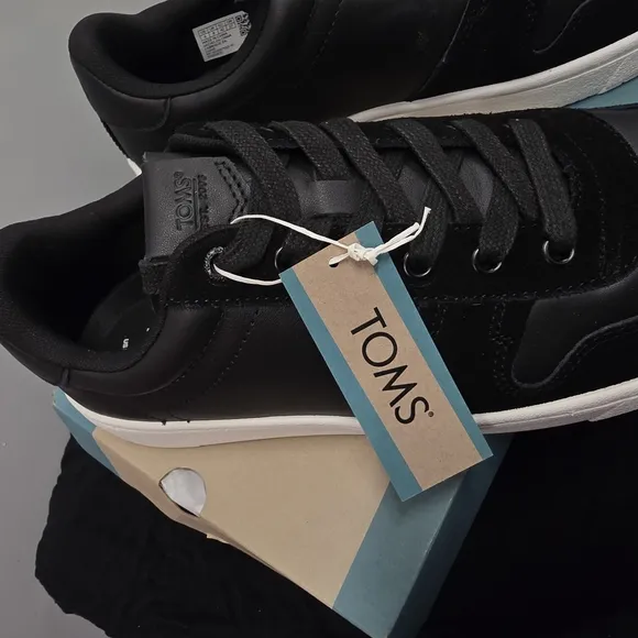 Toms Black and White Sneakers Minimalist Design