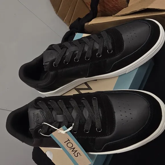 Toms Black and White Sneakers Minimalist Design