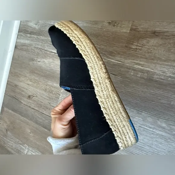 TOMS Espadrilles Slip On Shoes Rope Shoes Flats Wedges Black Tan Size 5 Comfy