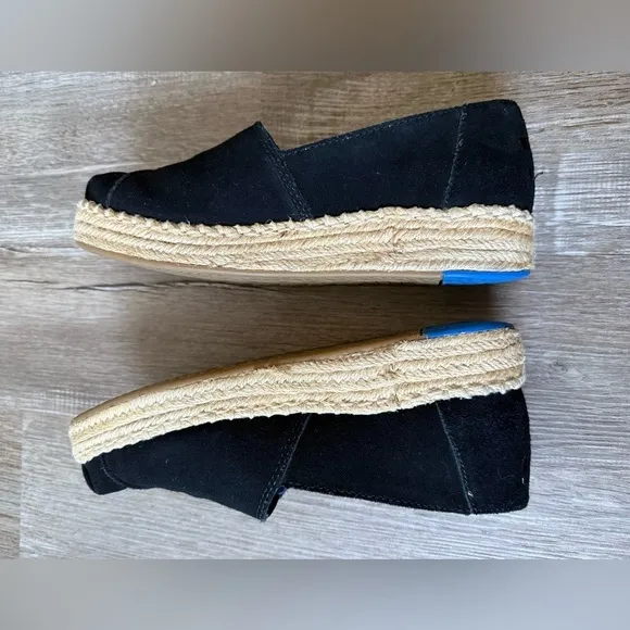 TOMS Espadrilles Slip On Shoes Rope Shoes Flats Wedges Black Tan Size 5 Comfy