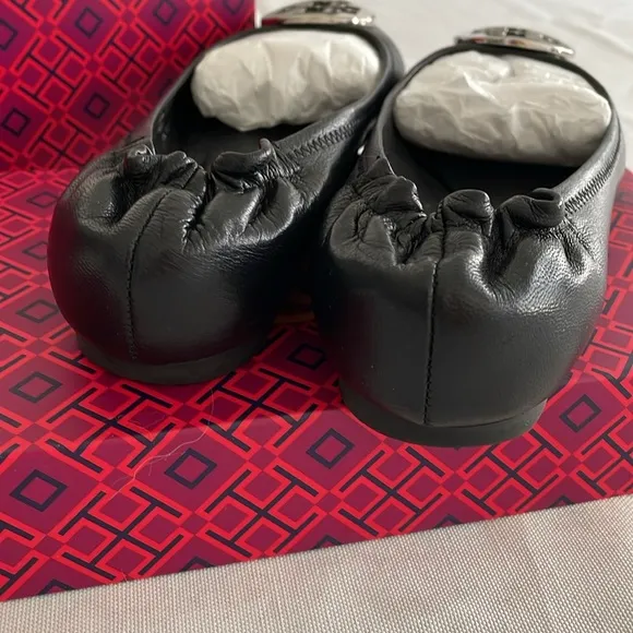 TORY BURCH Black Reva / Minnie Travel Ballet Flats, Size 6.5. Like New